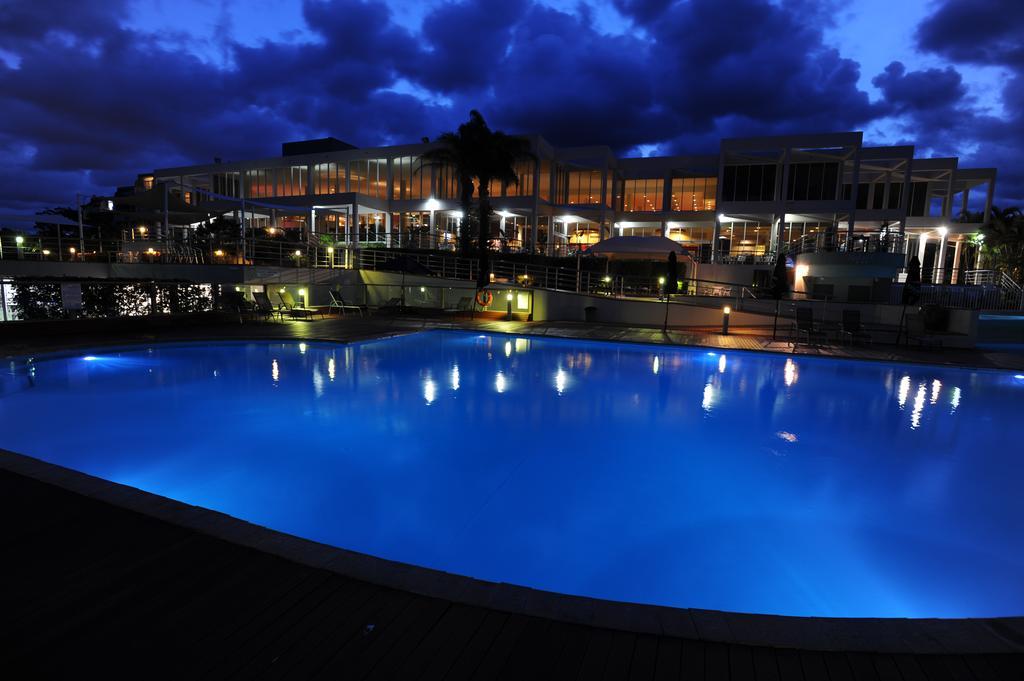 Absolute Beachfront Opal Cove Resort Korora Kültér fotó